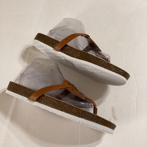 NWOT Torrid Medallion Slide Cognac Size 10WW - Picture 2 of 5